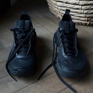 Arc'teryx Black Women’s Gortex Trail Running Shoes - Vertex Alpine